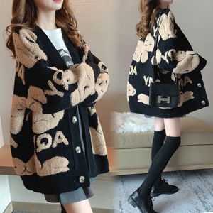 Damesbreien T Tees Autumnwinter Sweater Coat Trend Koreaanse versie Lazy Lazy Knitted Cardigan Cute Print Dikke 230821