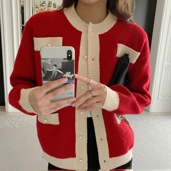 Femmes Tricots T-shirts Cardigans Tricot Porter Style Chinois Pull Rouge À Manches Longues Automne Col En V Tricoté Cardigan Femmes Bouton Femme Survêtement