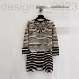 Femme des tons de tricot pour femmes 24 Produit printemps / été zhou xun même style creux robe à manches longues Q6QN