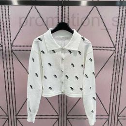 Tricots pour femmes Tees Designer Miumius Pull tricoté Femmes Cardigan Manteau Chemise décontractée Veste de broderie à paillettes Pulls à manches longues Vêtements de marque de luxe TAOK