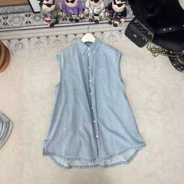 Tricot de tricots pour femmes concepteur nouveau produit lancé veste de chemise en denim twill matériau coton matériau bleu clair lavé à la mode tdcy