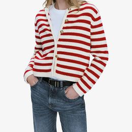 Dames Knits Tees Garaouy 2023 Herfst Vrouwen Mode Knop Gestreept Gebreid Vest Vrouwelijk Hoge Kwaliteit Casual Lange Mouw Trui Jas Tops Mujer 231018