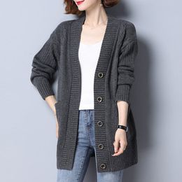 Maglieria da donna T-shirt stile donna scollo a V maglioni lavorati a maglia cardigan sottile moda femminile top a maniche lunghe Mujer maglione spesso cardigan cappotto G452 230829