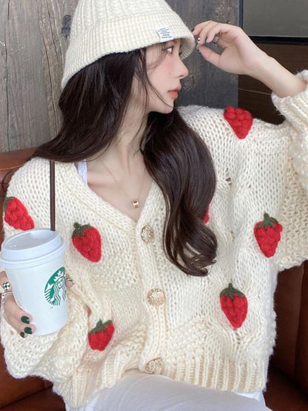 Camisetas de punto para mujer ZOKI Cute Strawberry Women Cardigan Sweater Oversize Winter Loose Fashion V Neck Hand 3D Knit Ladies Jumper Casual Mujer Abrigo 230729