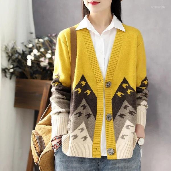 Pull jaune à col en v pour femme, Cardigan rouge, haut en tricot, graphique d'hiver, boutons de styliste, manches longues, Crochet, 2024