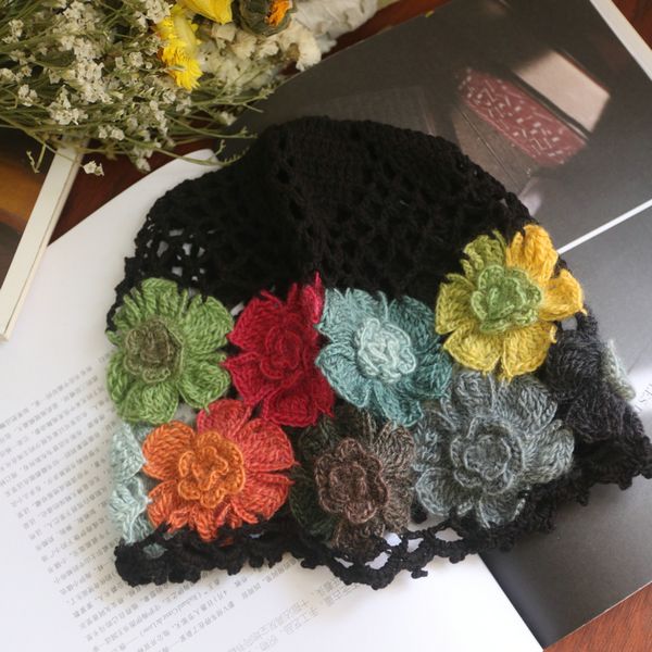 Bonnet tricoté pour femmes automne et hiver dégradé de couleur fait à la main au crochet fleur embout rétro beauté élégant peintre creux 220817