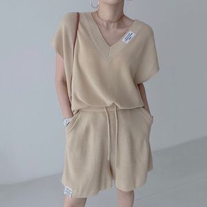 Haut tricoté ample à manches courtes et col en v coréen pour femmes et short à taille élastique twinset costume décontracté pour la maison