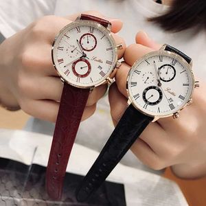 Version coréenne pour femme de la montre multifonction à grand cadran à six broches avec ceinture de calendrier Montre blanche étanche Atmosphère simple