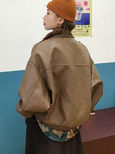 Damesleer 2023 Losse bovenste PU -jas kledingjassen in promoties Skin Vrouwelijke jas Winter