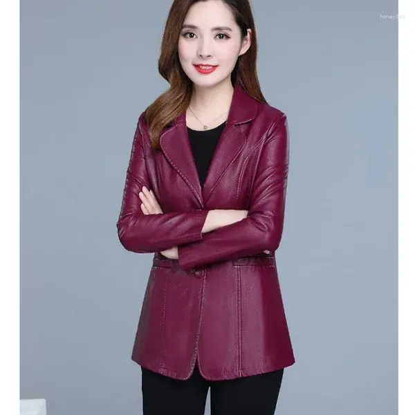 Manteau en cuir pour femmes femmes bas prix en vente fausses vestes vin rouge 2023 printemps automne mode coréenne mince noir revers PU manteaux Feminina