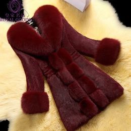 Damesleer Faux Brand Luxe windjager Women Plush Coats Fashion Faux Rabbit Fur V Neck Long Sleeve Winter Warm Kleding 221122