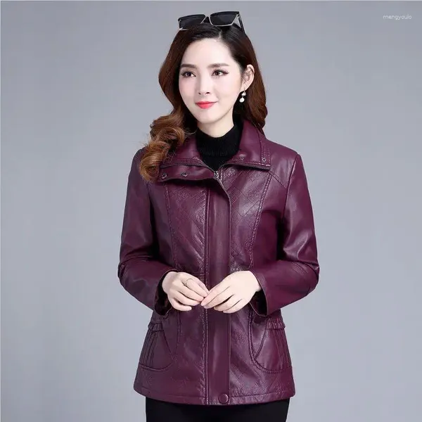 Abrigo de L-5XL de cuero para mujer, chaqueta corta ajustada para mujer, chaquetas de motocicleta para primavera y otoño, ropa para madre, color negro, 2023