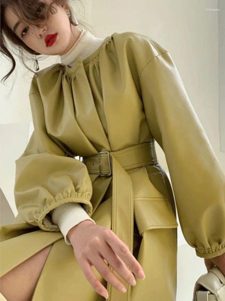 Chaqueta larga de cuero para mujer, moda de Corea, cortavientos verde de otoño, fajas holgadas de imitación, abrigo de oficina para mujer, prendas de vestir 2023