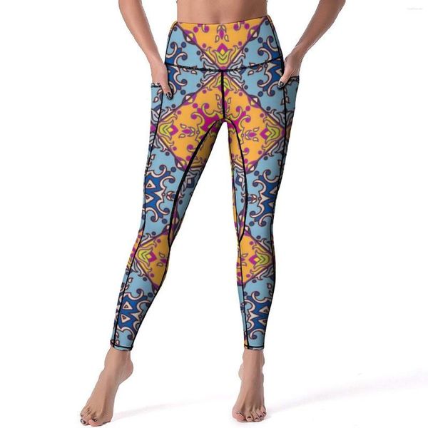 Leggings de mujeres Pantalones de yoga tribal retro