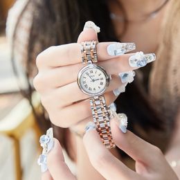 Montre étanche à quartz en acier inoxydable massif pour femmes, légère, de luxe, compacte, exquise, de qualité supérieure