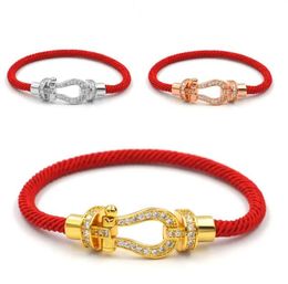 Braceuse de concepteur de luxe pour femmes bracelet classiques de corde rouge bracelets en rose rose rose mâle en cuir incrusté en diamant bracelets en cuir incrusté