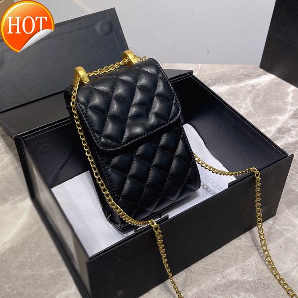 Diseñadores de lujo para mujer Bolsos de hombro Moda Mini Flip Phone Bag Hardware de cuero sólido de alta calidad Gold Chain Crossbody Bag Ventas directas de fábrica