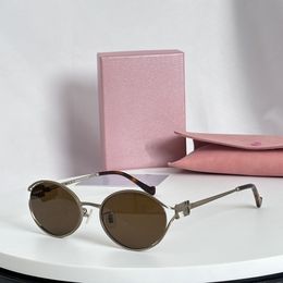 Gafas de sol de ojo de gato ovaladas de lujo para mujer Calidad superior 52Y para hombres Gafas de sol de diseñador Moda Anti-UV400 Gafas de sol Estilo clásico al aire libre Gafas Retro Unisex con caja