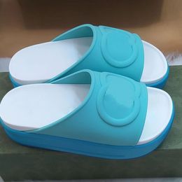 Macaron dikke zool dames slippers ademende niet-slip mode veelzijdige 2022 zomer nieuwe tpu materiaal sandalen oo oo oo