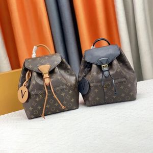 Dames heren designer tas Handtas in rugzakstijl Grote capaciteit draagtassen 10a kwaliteit dame echt leer mode crossbody reistassen zwarte schoudertas met reliëf