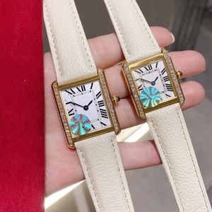 24 mm 27 mm Femmes Square Quartz Watch Sapphire Glass Men Diamond Watches Sport Sport Imperproof Designer Wristwatch