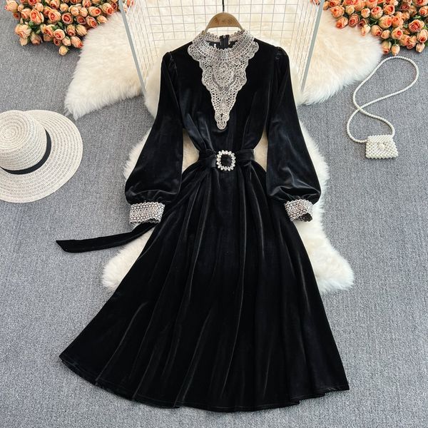 Femme col rond dentelle crochet patchwork tissu velours avec ceinture ceintures robe longue midi Noir MLXLXXL
