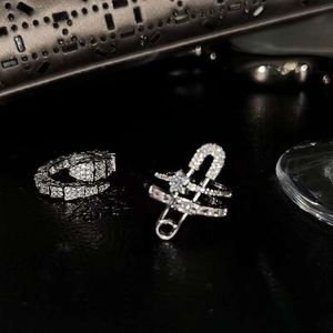 Dames Open Ring Senior Designer Style Hoge kwaliteit zware industrie Serpentine Pin Style Fashion Personality 2023 Nieuw