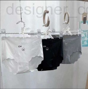 Bragas para mujer Diseñador Marca de lujo Ropa interior de cintura alta para mujer Bragas de gama alta Impreso personalizado Levantamiento del vientre Hip Súper cómodo Calzoncillos ultrafinos de una pieza