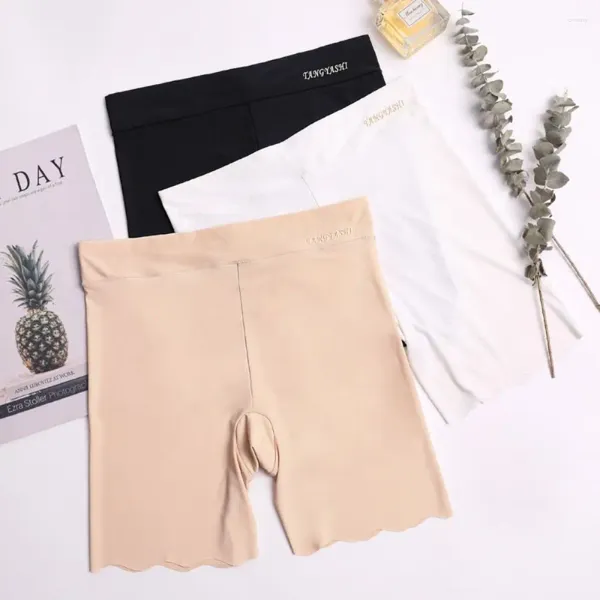 Fashion de culotte de femmes anti-glare pour fille glacée en soie femme à volants somnifères shorts pyjamas brefs pantalons courts de sécurité