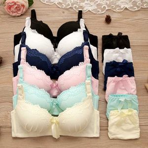 Filles de culotte de femmes Sweet Wireless Bra Lace Bow Underwear Set respirant petite poitrine Top Femmes pour femmes Sous-vêtements Setl2404