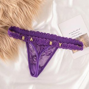 Pantidas de mujeres Lacy Metal Rhinestone Letter tanga para ropa interior de encaje sexy y divertida