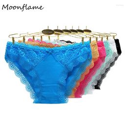 Femme de la culotte de lune 5 pcs / lots Vêtements de femmes 6 Couleurs de bonbons M-xl Briefes de coton en dentelle sexy