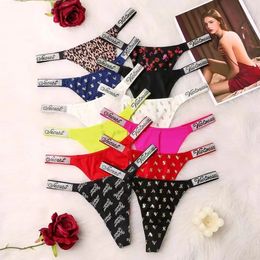 Bragas de mujer Secret Fashion Women Plus Tamaño Bra Panty 1 pieza Push Up Sexy Ropa interior Calzoncillos Conjunto Carta Lencería 231027