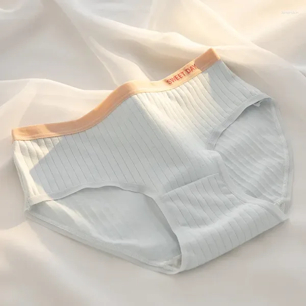 Pantes pour femmes Couleur continue des sous-vêtements en coton triangle transparente culte femelle bisse de camions respirants lingerie