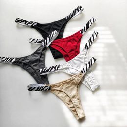 Panties de femme Couleur continue Coton Femmes Soft Breathable Sexy Sexy-strings Strings Souswear for Female Low Waist Bikini Briefs