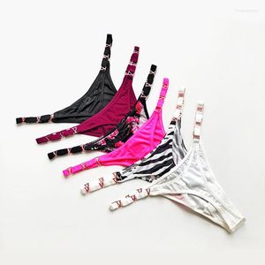 Bragas de mujer, tangas sexis de seda helada de lujo de Metal en V, ropa interior para mujer, ropa interior deportiva de cintura baja, bragas sexuales de satén sin costuras