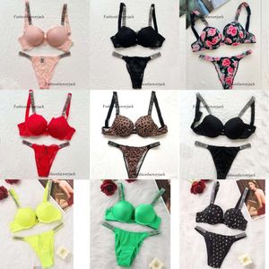 Dames slipje VICTORIAS SECRET Letter BH en panty set Sexy Kant Vrouwen ondergoed String Lingerie BH Set Push Up Naadloos Roze Cadeaupak