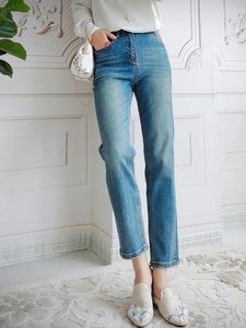 Pantalons pour femmes 2024 Spring Fashion Jeans à jambe droite Femmes Taille haute Taille à cinq étoiles brodées Flares polyvalentes à la cheville