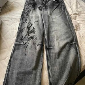 Pantalon féminin Capris 2024 New Jed London Retro Wash Wash Grey Pocket Mens Jeans Y2K Harajuku Gothic Wide Street Wear Q240508