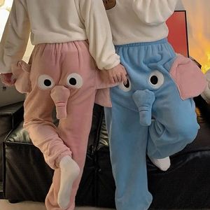 Pantalons pour femmes Capris tronc d'éléphant mignon dessin animé pantalons de survêtement doux chaud flanelle velours hiver pantalons longs Harajuku couples Kawaii pantalon décontracté hommes 231128