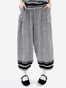 Pantalon féminin Capris Imagokoni Design d'origine Black and White Solid Striped Womens Pantal