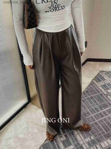 Pantalon féminin Pantalon en cuir Capris Y2K Vêtements pour femmes 2023 Automne Corée Retro Retro High Elastic Cargo Mand Carg Sac Ligne de la jambe C240411