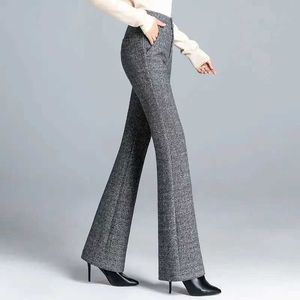 Pantalon féminin Capris Office Lady Fashion épaississe les pantalons de fusée de laine d'automne Nouveau coréen slim haut taille large femme solide costume décontracté pantalon y240504