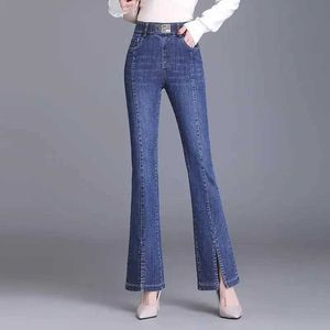 Pantalon féminin Capris Strtwear Fashion Femmes Flare Split Jeans High Waist Elastic Band Denim Pantalon complet Spring Summer Mur Casual Straight Tablers Y240504