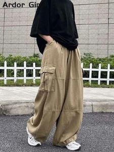 Pantalon féminin Capris Y2K Streetwear Pantalon Cargo Femmes Oversize Loose HARAJUKU GRANDES POCHETS FEMME PANT LEG LAG LEG LAG LAD LADY HIP HOP PANTERS 231109