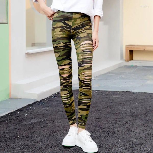 Pantalon de la mode pour femmes Camouflage imprimé leggings décontractés trous creux de rock punk cravate lolita recadrée