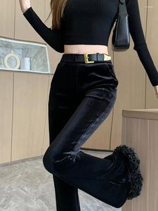 Pantalon femme taille haute design avec boucle en cuir velours doré micro évasé hiver slim américain noir