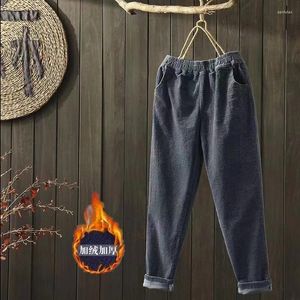 Pantalon pour femmes littéraire en peluche en velours côtelé Harlan épaissis de radis décontracté à rayures lâches HJ3701035