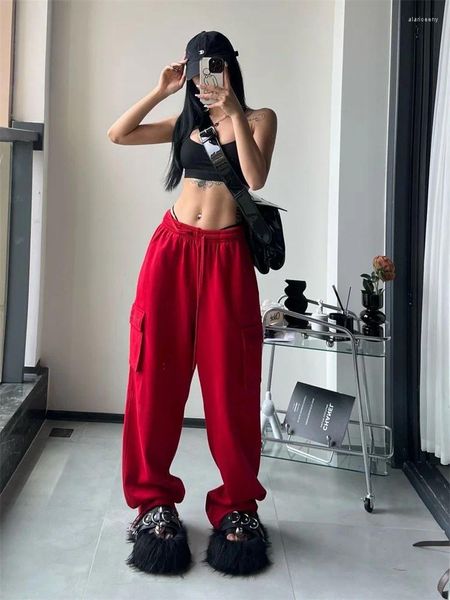 Pantalones para mujer Qweek Cyber Y2K Red Cargo Mujeres de gran tamaño Harajuku Punk Hip Hop Bolsillos Pantalones de pierna ancha Kpop Streetwear Baggy Sweetpants