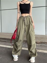 Pantalons pour femmes s HOUZHOU Hip Hop Retro Green Cargo Femmes Y2K Harajuku Oversize Wide Leg Black Parachute Pantalon Femme Vintage Streetwear 230504